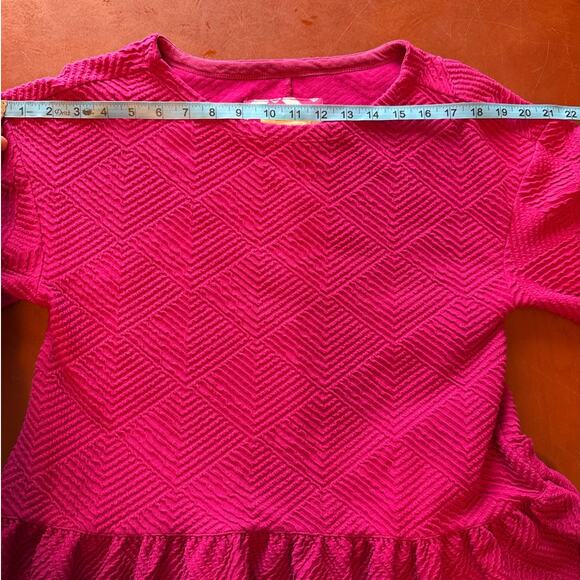 Maeve Mikayla Textured Peplum Top by Anthropologie – Fuchsia XS - Picture 7 of 8